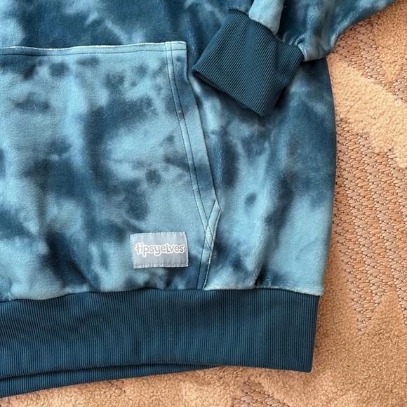 Tipsy Elves Blue Tie-Dye Sweatshirt - Size XL - Picture 3 of 6